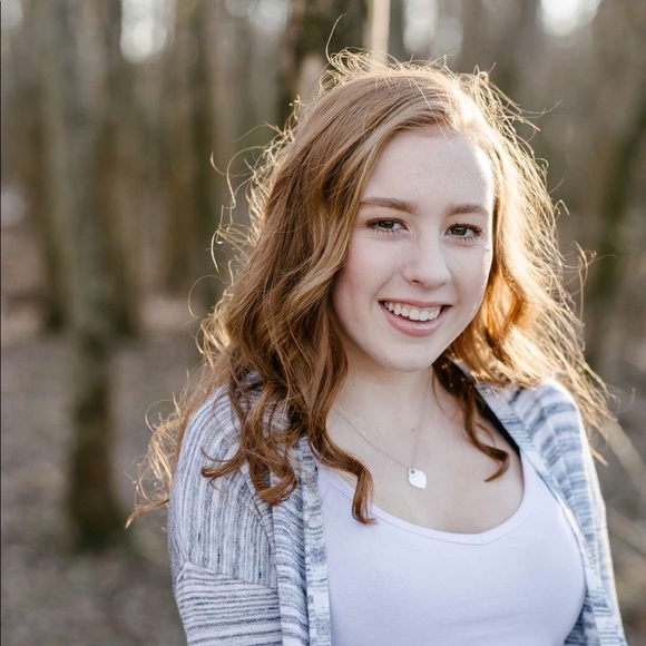 Meet your Posher, Hailey - Picture 1 of 1